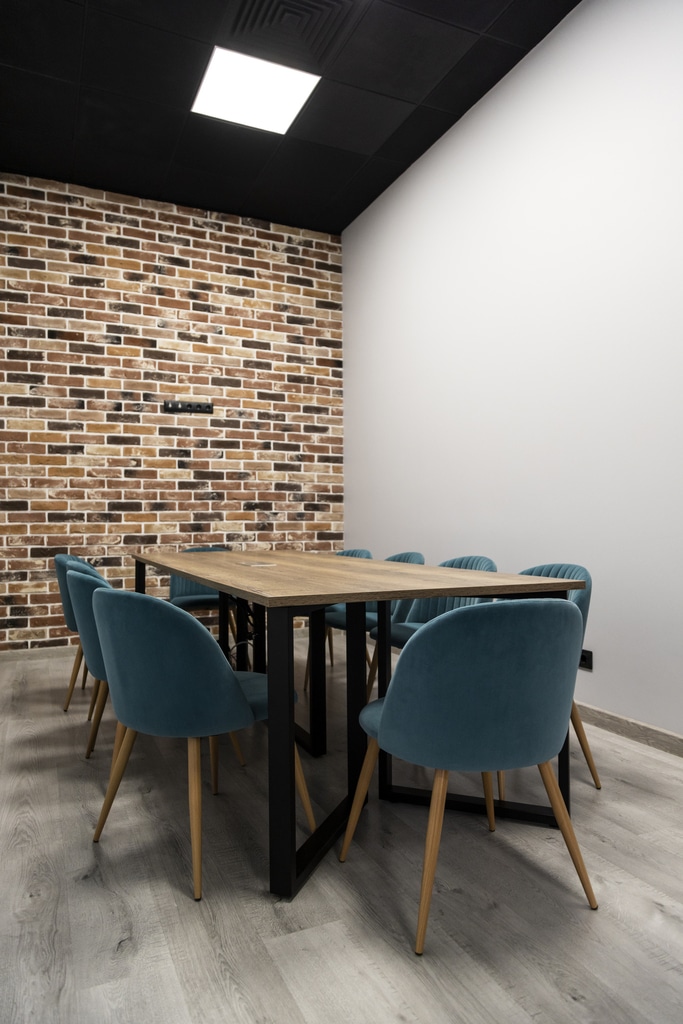 أثاث مكتبي 2025-01-18_00-49-04_234663.jpg