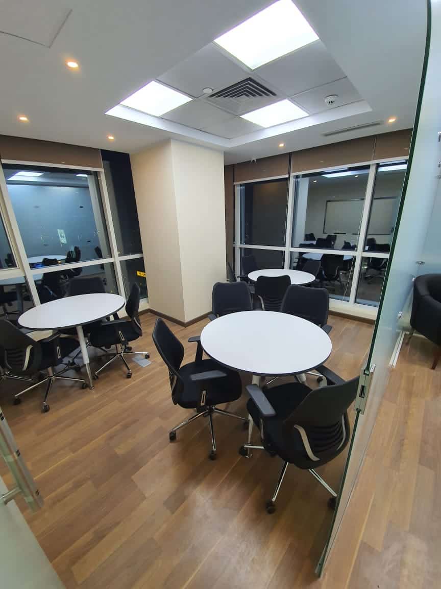 أثاث مكتبي 2025-01-18_00-50-03_853773.jpg