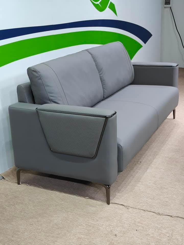 أثاث مكتبي 2025-01-21_10-01-49_005924.jpeg