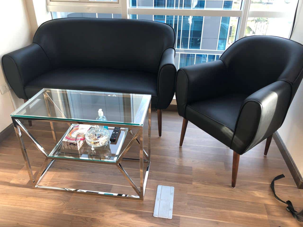 أثاث مكتبي 2025-01-21_10-01-55_177594.jpg