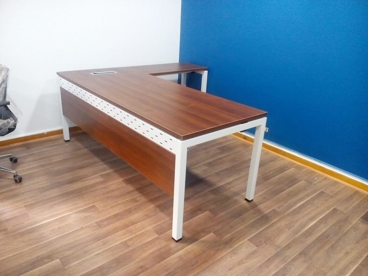 مكتب موظف | مكتبي للأثاث المكتبي مكتب موظف | مكتبي للأثاث المكتبي